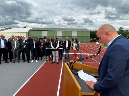 Inauguration du stade d’athlétisme Guy Drut. - Comité Départemental Olympique et Sportif de l'Yonne